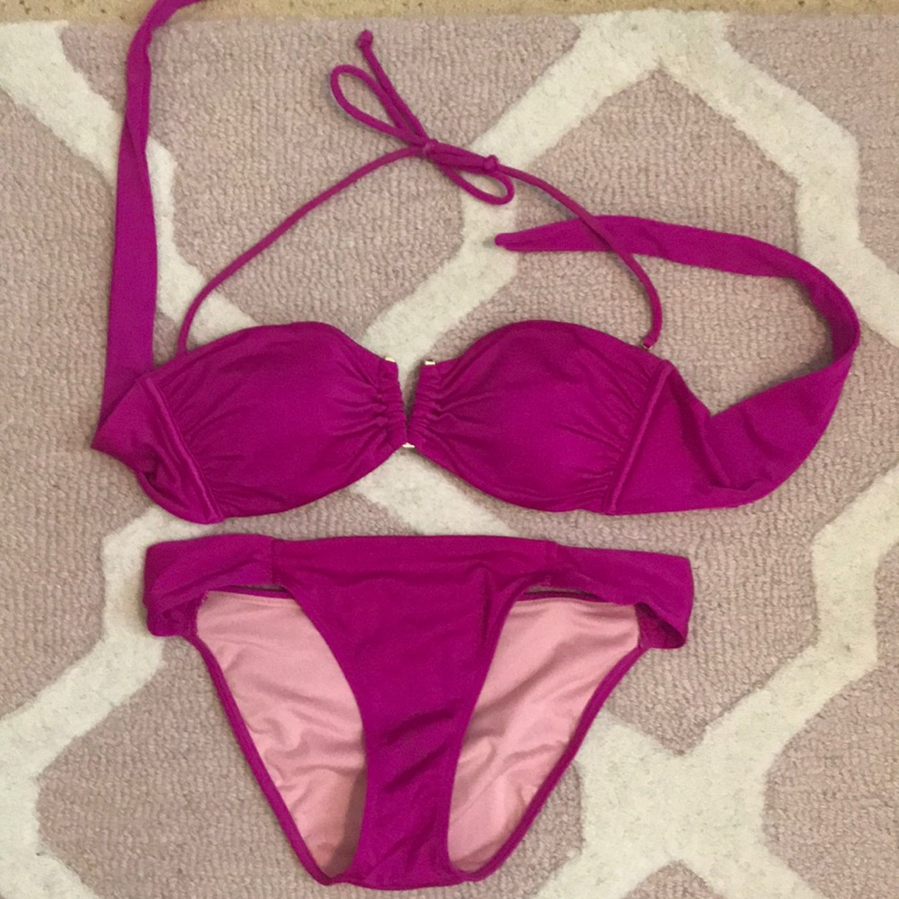 Victoria’s Secret bathing suit👙